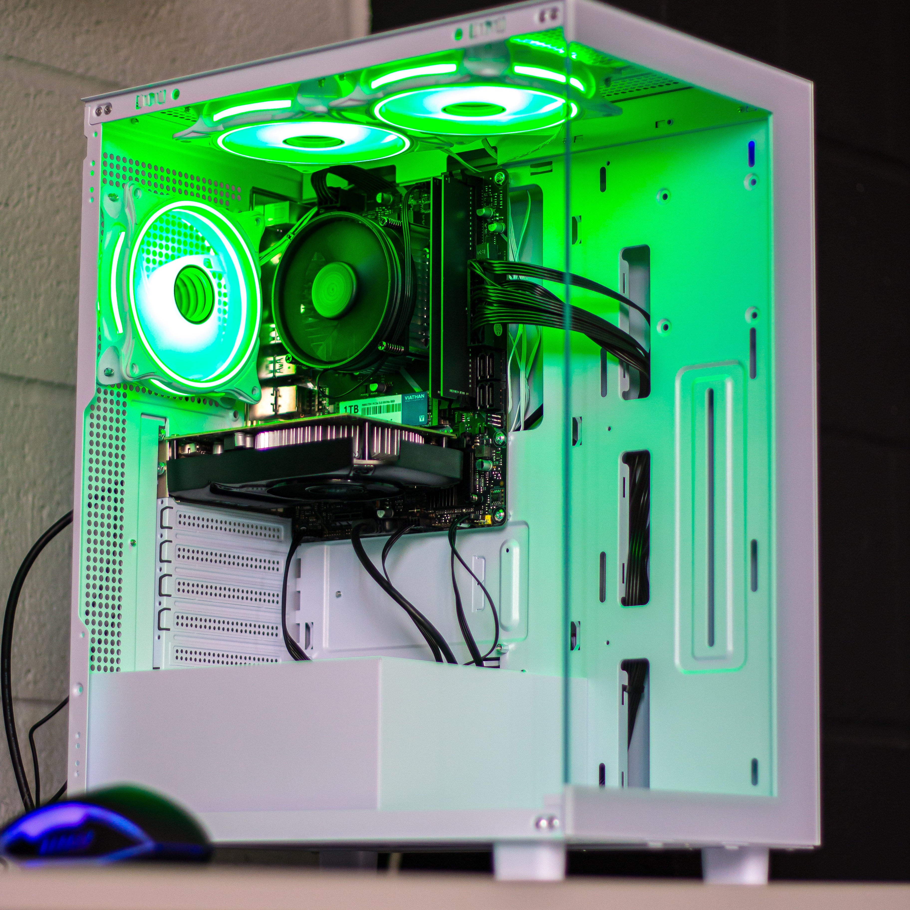 FrostHawk Gaming PC Desktop Ryzen 7 5700X 32GB RAM 1TB NVMe Nvidia